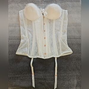 Savage X Fenty Ivory Lace Corset with Rose Gold Eyelets XL